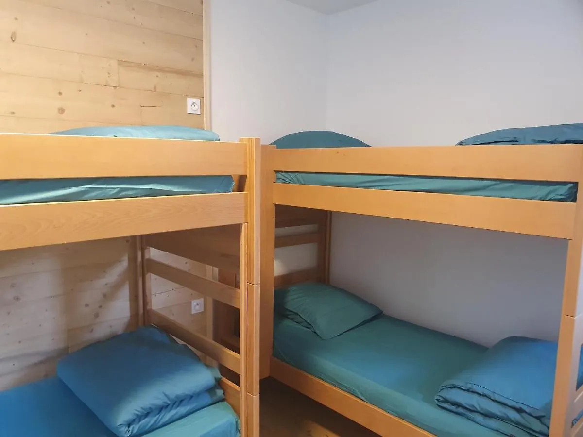 Guest house Chalet Jaune Charmant Som Sarcenas